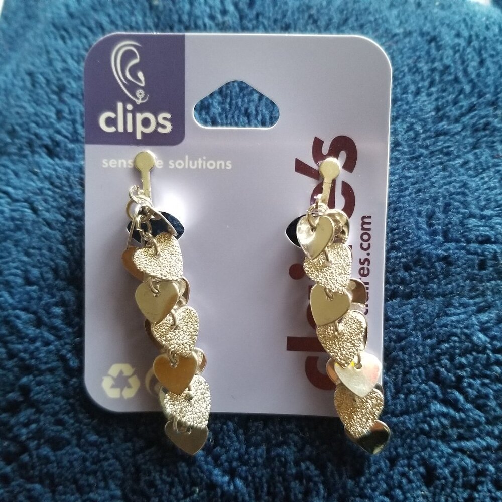 Clip-on Earrings - Gold Dangling Hearts